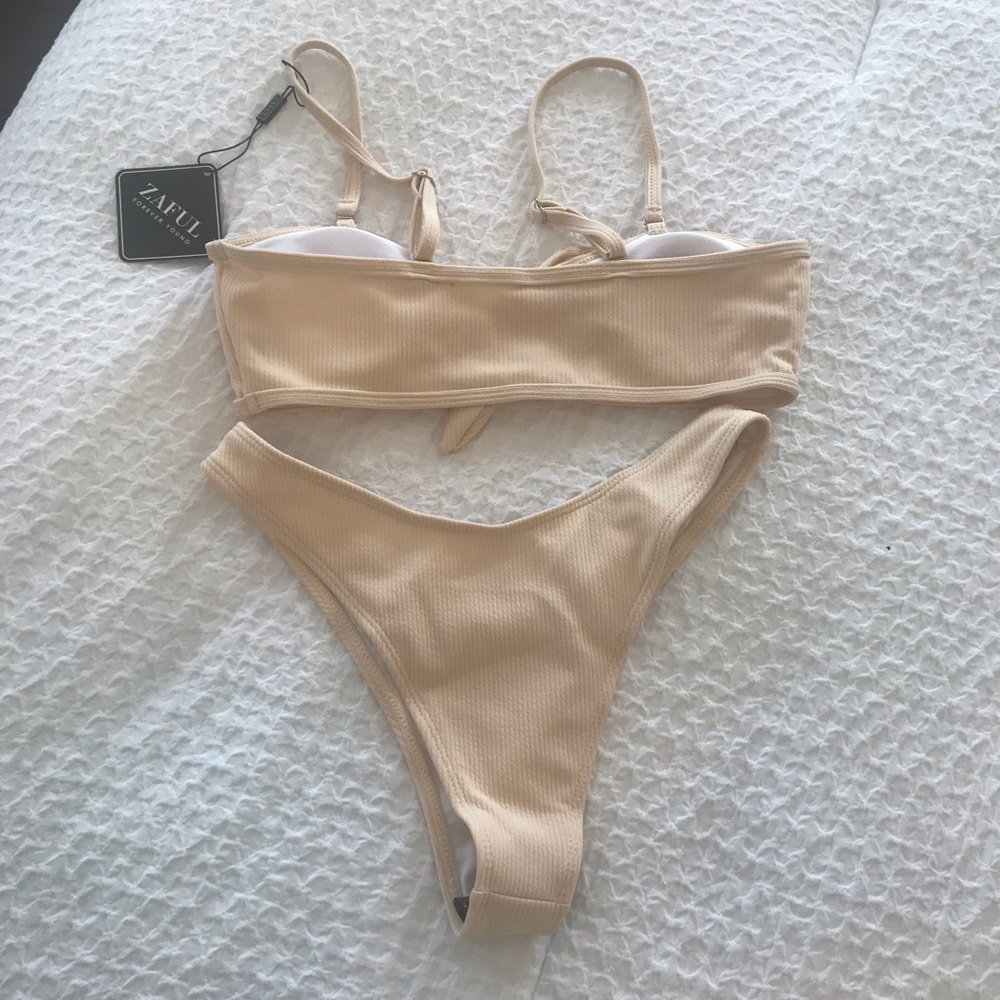 Bikini set - Picture 4 of 5